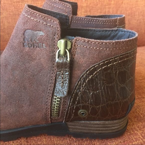 Like new — Sorel // Major Low Suede Bootie - Picture 5 of 6